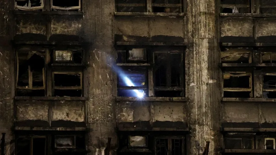 大埔宏福苑 5 級火｜法團原定開會議終止承建商合約 因列席人多另覓場地而延期的封面圖片