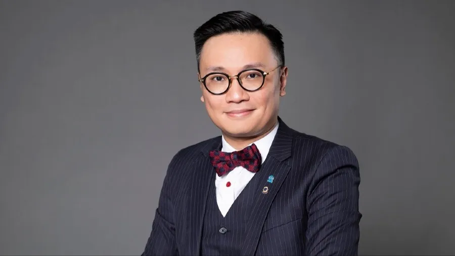 律師陸建廷認5罪 與12歲女童性交拍204張裸照 Heymandi交友軟件結識 11.17 判刑的封面圖片