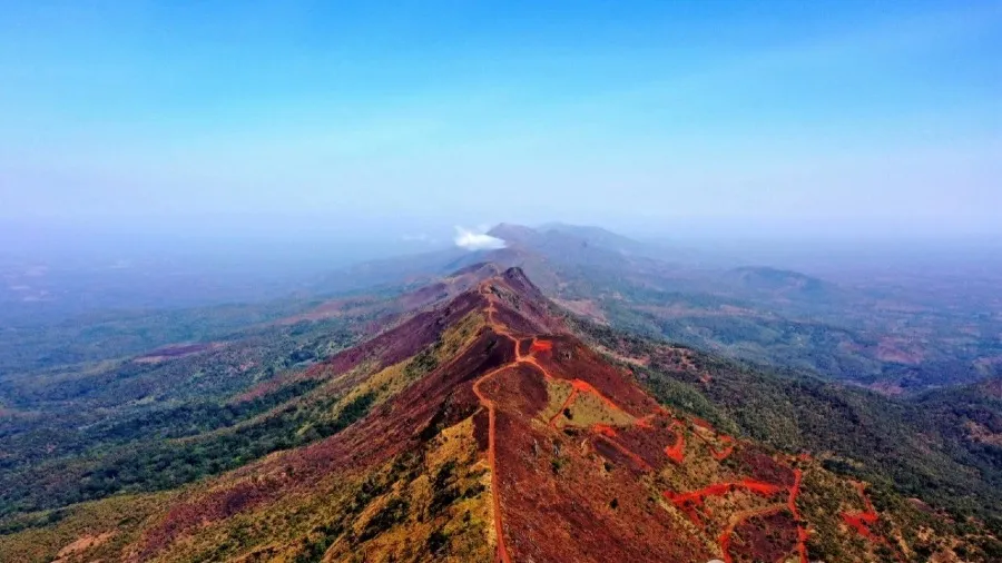 逾30億噸西芒杜鐵礦啓動 中國未來將主導市場的封面圖片