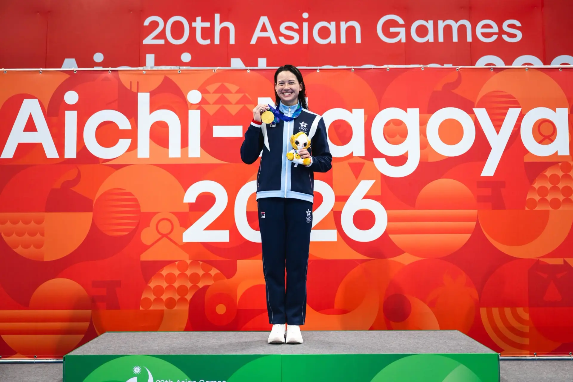 中國香港著名泳手何詩蓓於9月21日出戰女子200米自由泳決賽，以穩定出色的表現成功衛冕，奪得今屆亞運港隊第二面金牌，為香港代表團再添榮譽。(圖：SF&OC 港協暨奧委會@FB)