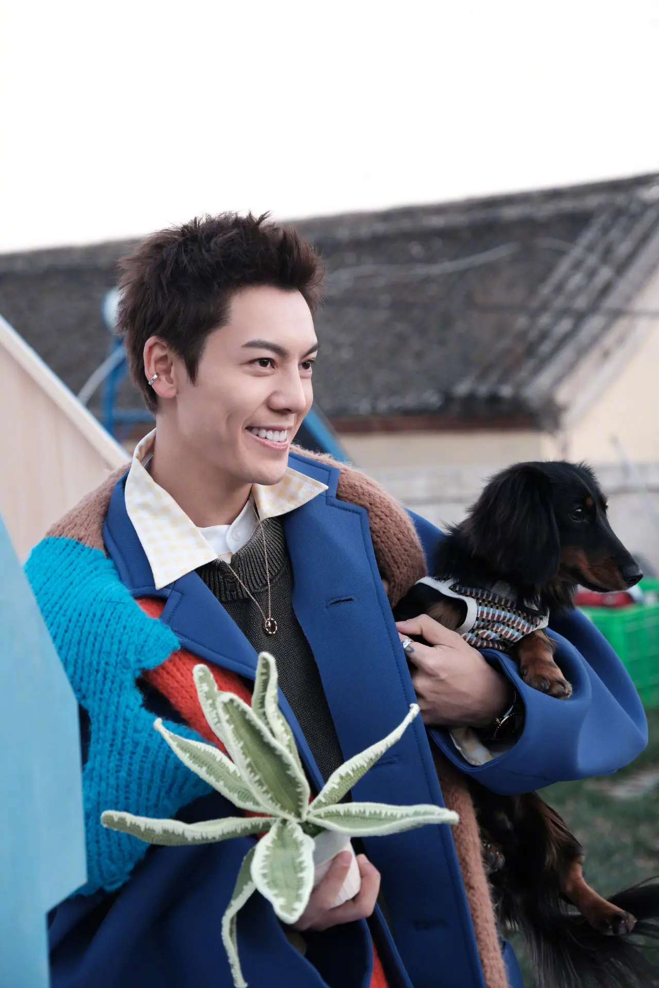 事實上，陳偉霆早在2011年就公開表示自己思想傳統，不會接受未婚生子。此次他也證實，與何穗早已低調完婚，所有環節都按人生規劃稳步推進，這番言論不僅打破了何穗「未婚先孕」的傳聞，更讓網友紛紛稱讚他的擔當。(圖：微博)