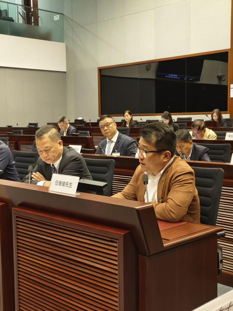 荃灣區議員伍俊瑜就荃灣區重建計劃向立法會反映意見