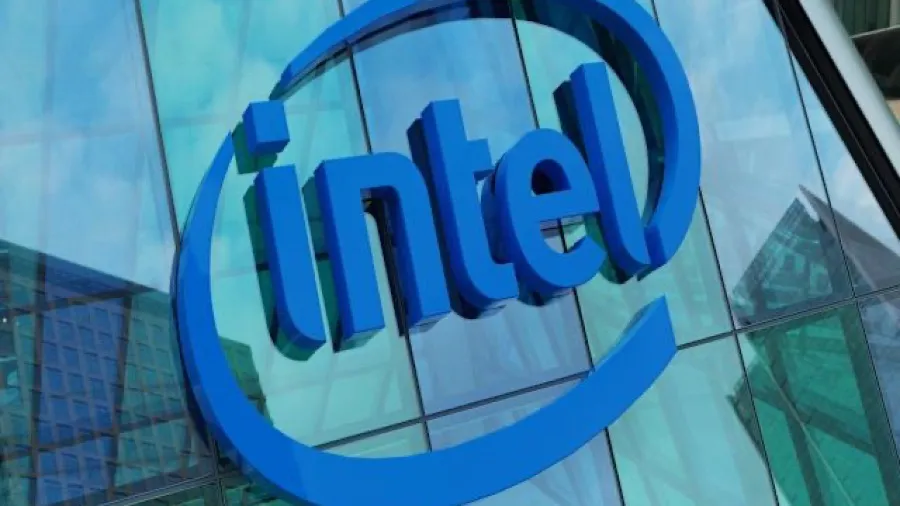 華爾街日報:輝達救英特爾的「關鍵因素」的封面圖片