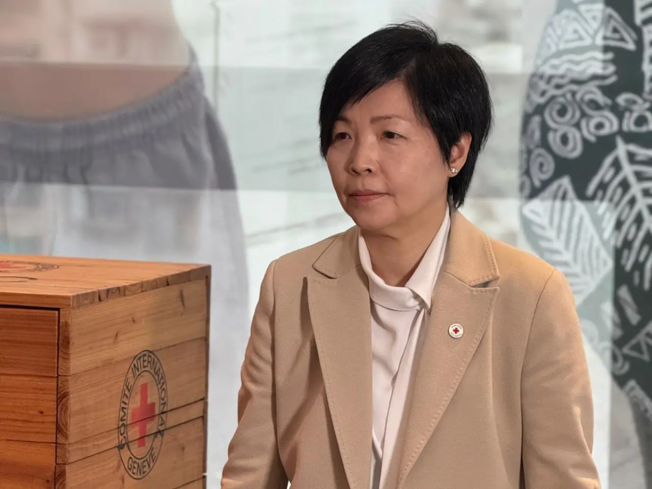 香港紅十字會目前已經收到4.2億宏福苑火災捐款，行政總裁蘇婉嫻聲稱，「所有行政需要，將不超過捐款額的5%」（紅十字會）