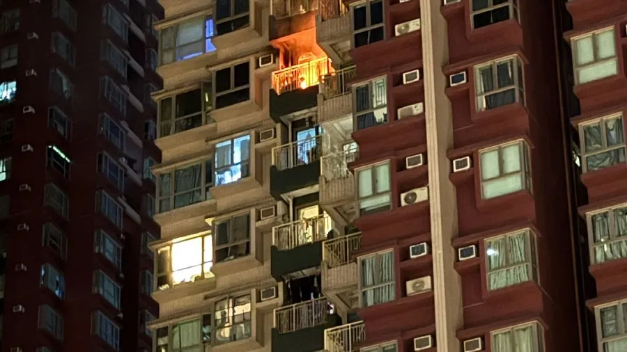 元朗YOHO Town火警釀1死1昏迷　懷疑電器起火消防調查中的封面圖片