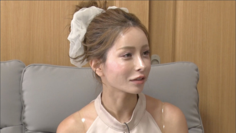 來自日本和歌山縣 38 歲的麻里子已經是兩個孫子的奶奶了，馬上還要迎來第三個孫輩。（來源：AbemaTV）