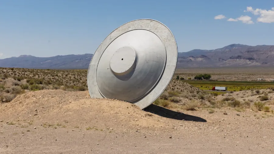 五角大樓炮製UFO謊言掩護機密武器研發的封面圖片