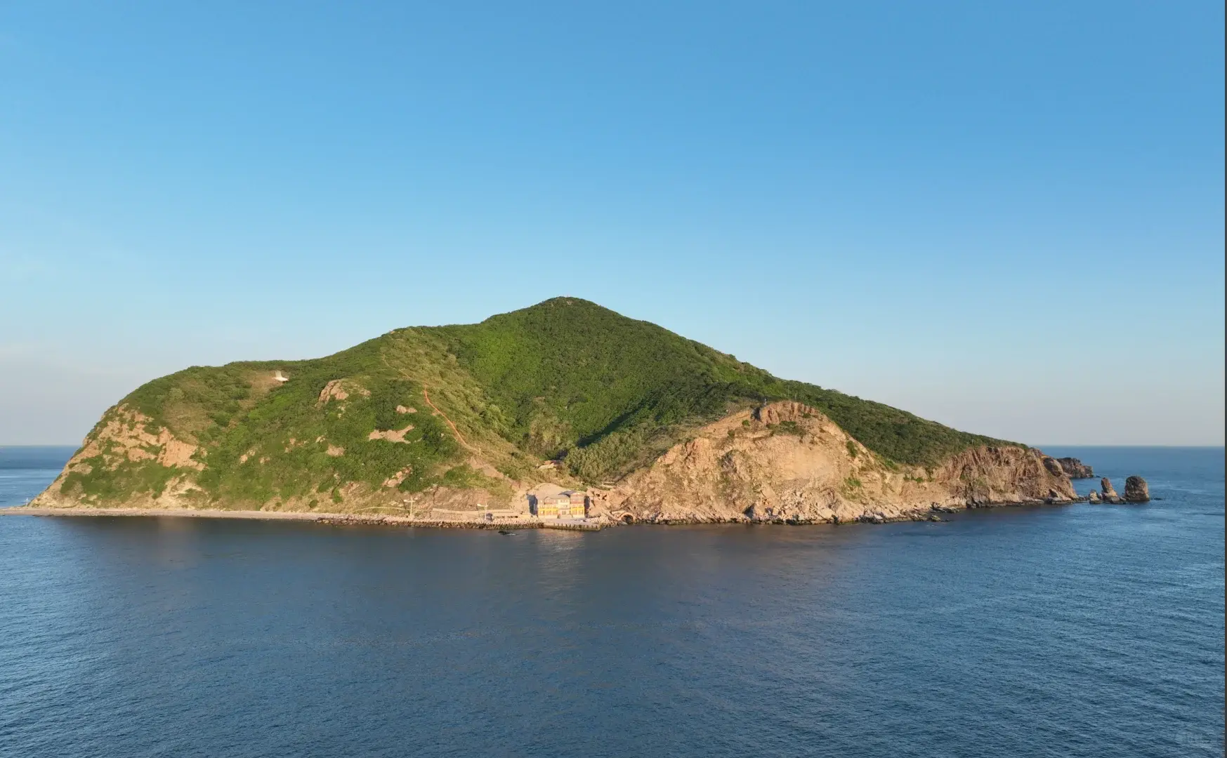 大連蛇島（示意圖來源：小紅書網友）