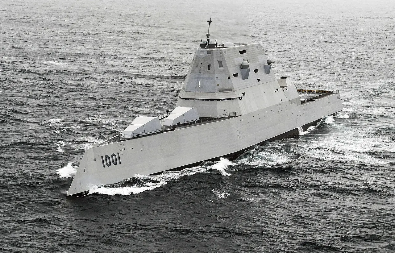 「朱姆沃爾特」號驅逐艦（DDG-1000）。HII供圖