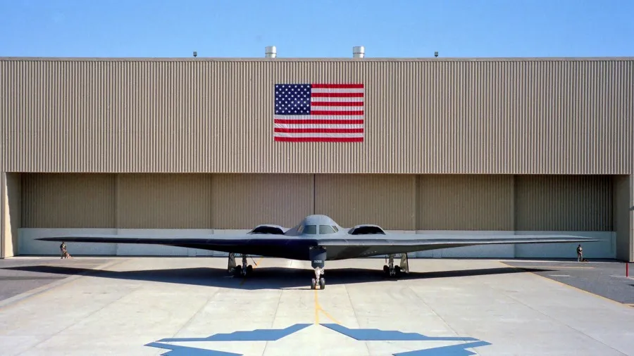 B-2轟炸機悄悄撤回美國本土的封面圖片