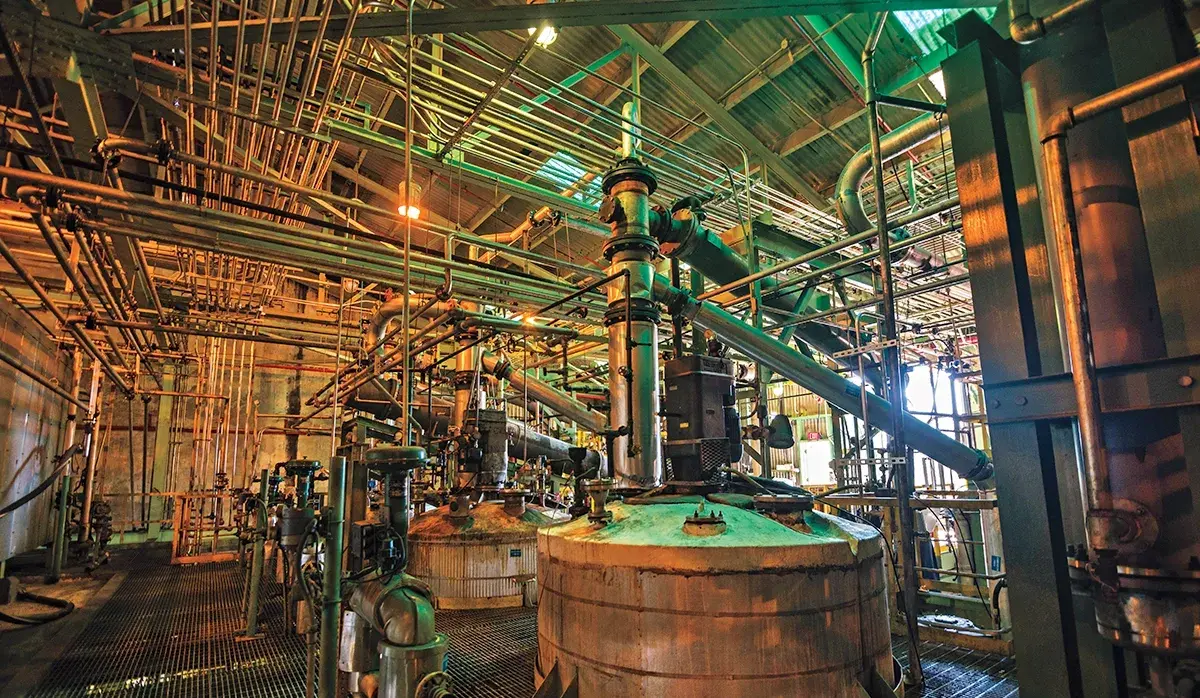 美國擁有全球最先進的火藥技術，其GD集團旗下的St. Marks Powder是美軍火藥的核心供應商，但美國本土的銅資源嚴重不足，現在甚至需要在全國各地的軍用、民用靶場，全面回收黃銅彈殼重熔再利用，才能彌補原料缺口。(圖：網絡截圖)