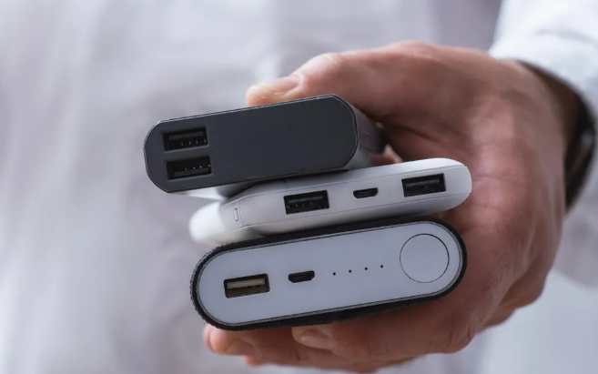 充電寶(移動電源)新國標將設置更嚴格的技術標準。(資料圖片)