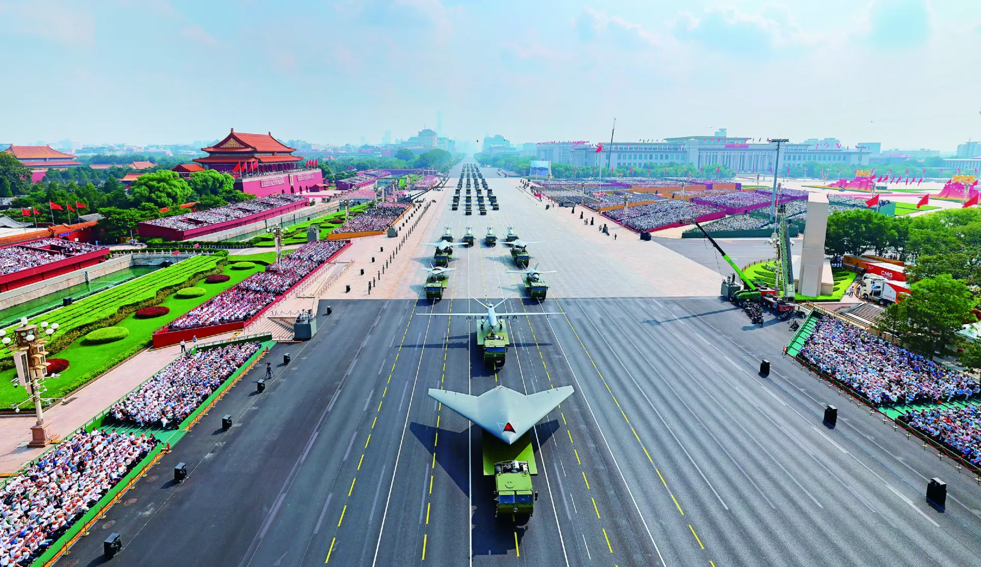 中國軍隊的數量已經是世界第一、軍隊武器的質量和科技的發展也僅在美國之後。(新華社)