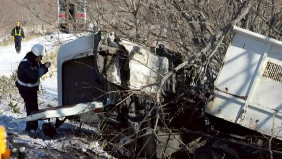 北海道根室市列車貨車平交道相撞 1 死 8 傷含 4 名中國公民的封面圖片