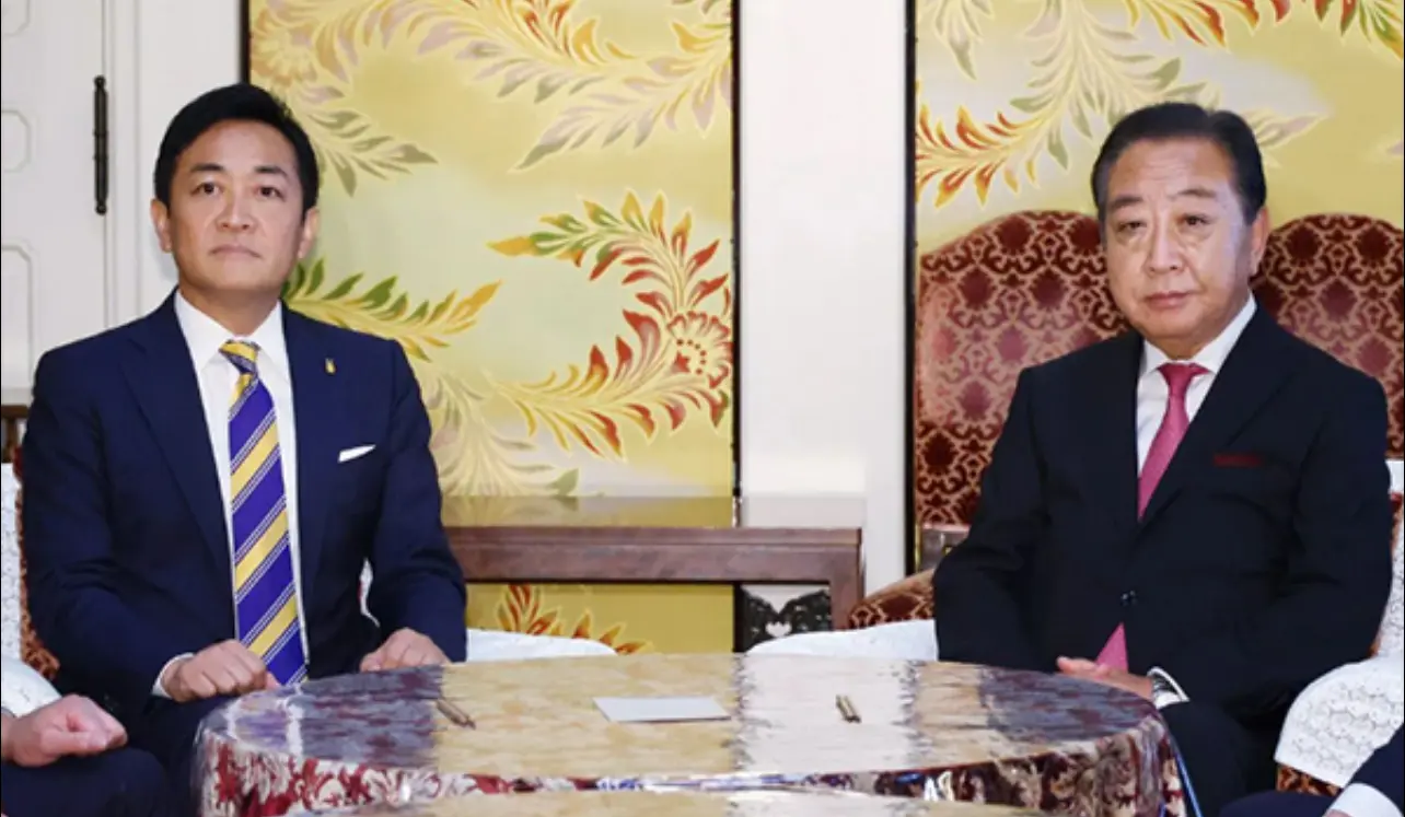 玉木雄一郎（左）與野田佳彥時事通訊社