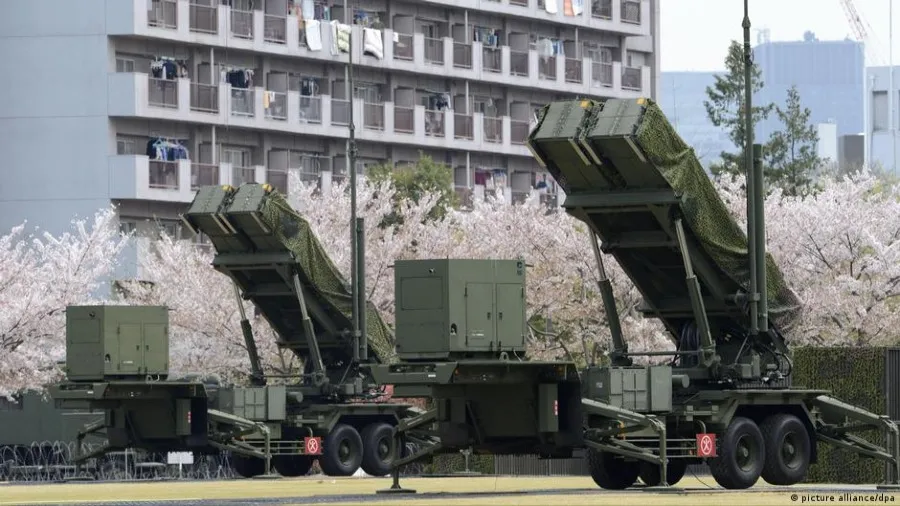 日本 2026 年度防衛費預算擬達 9 萬億日元 創歷年新高用於長射程導彈等採購的封面圖片