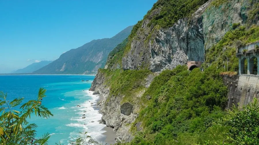 不敵震災 台灣舊蘇花公路「最美海岸線」和仁至大清水段正式廢線的封面圖片