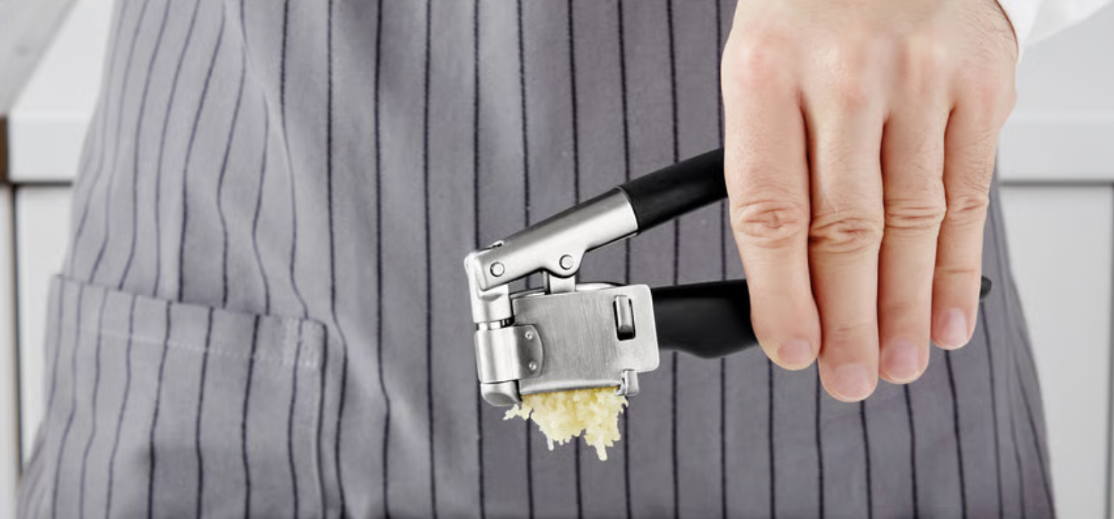 IKEA「365+ VÄRDEFULL 大蒜壓泥器」 網購頁面。（截圖 IKEA 網站）