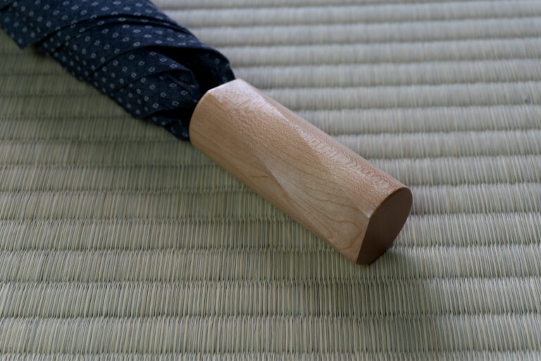 日本首款男士小陽傘：ZenShade 藏禪意，卻被嫌「更娘」？（來源：ZenShade官網）