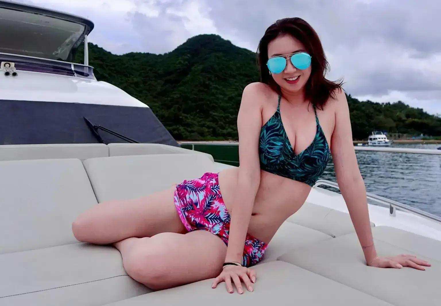相比感情生活終於覓得歸宿，莊思敏的個人投資路可謂充滿坎坷，更被網誌戲稱為「燈神」（反向指標）。儘管投資屢遇挫折，但如今覓得人生新伴侶，可謂情場得意。(圖：jacquelinchng@IG)