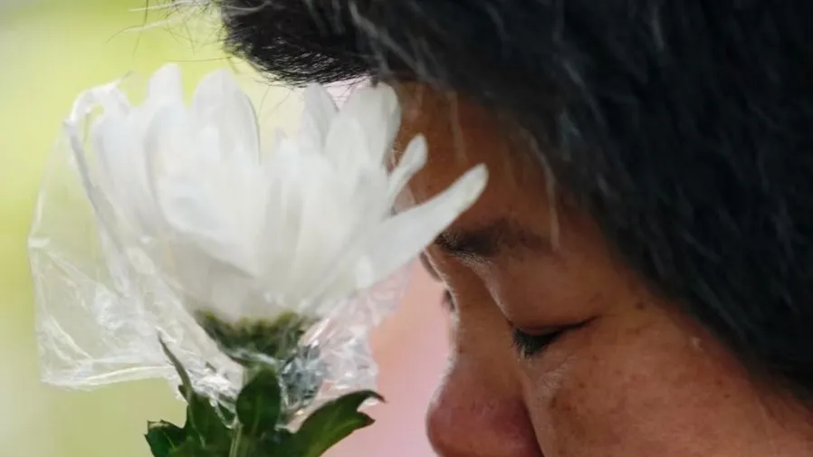 悲慟中的前行：宏福苑大火後香港立法會選舉如期舉行的封面圖片