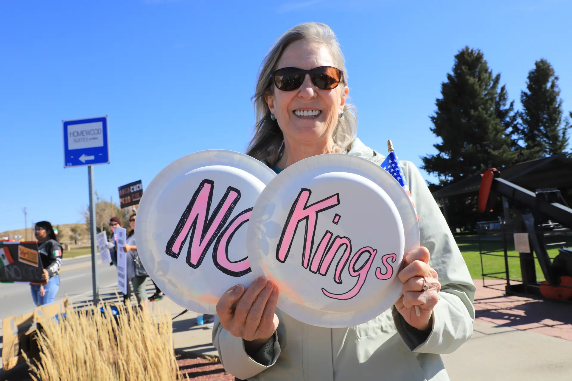 除了華盛頓，洛杉磯、波士頓、亞特蘭大、芝加哥等城市也有大量民眾參與示威。洛杉磯主辦方預估有 10 萬人參與，亞特蘭大至少有 1 萬人在市政中心集會遊行。(圖：新華社)