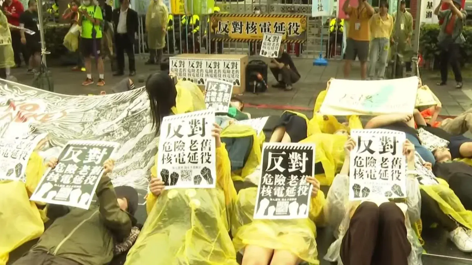 台灣多年的反核政策造成能源結構存在致命缺陷，新建 LNG 接收站、重啟核電、發展再生能源，至少需要五至十年周期，短期內完全無解。(圖：網絡截圖)