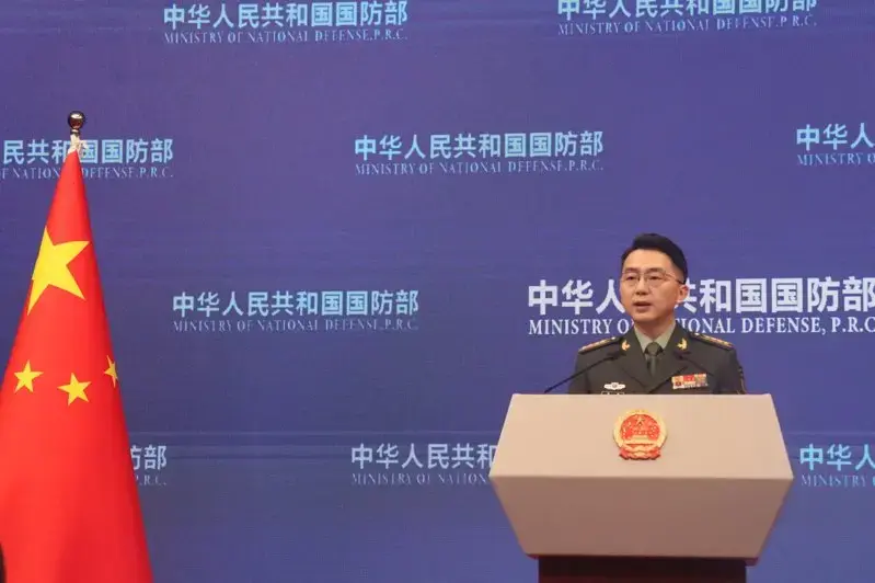 中國國防部發言人蔣斌26日駁斥瞭望1號在霍爾木茲海峽附近的說法。（世界新聞網）