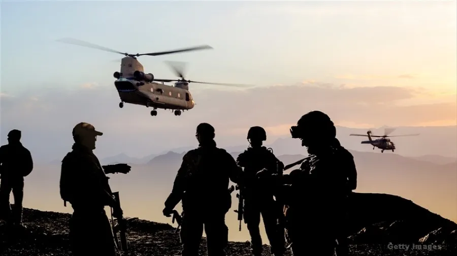 伊朗武裝部隊發言人警告：波斯灣鯊魚正等待美軍的封面圖片