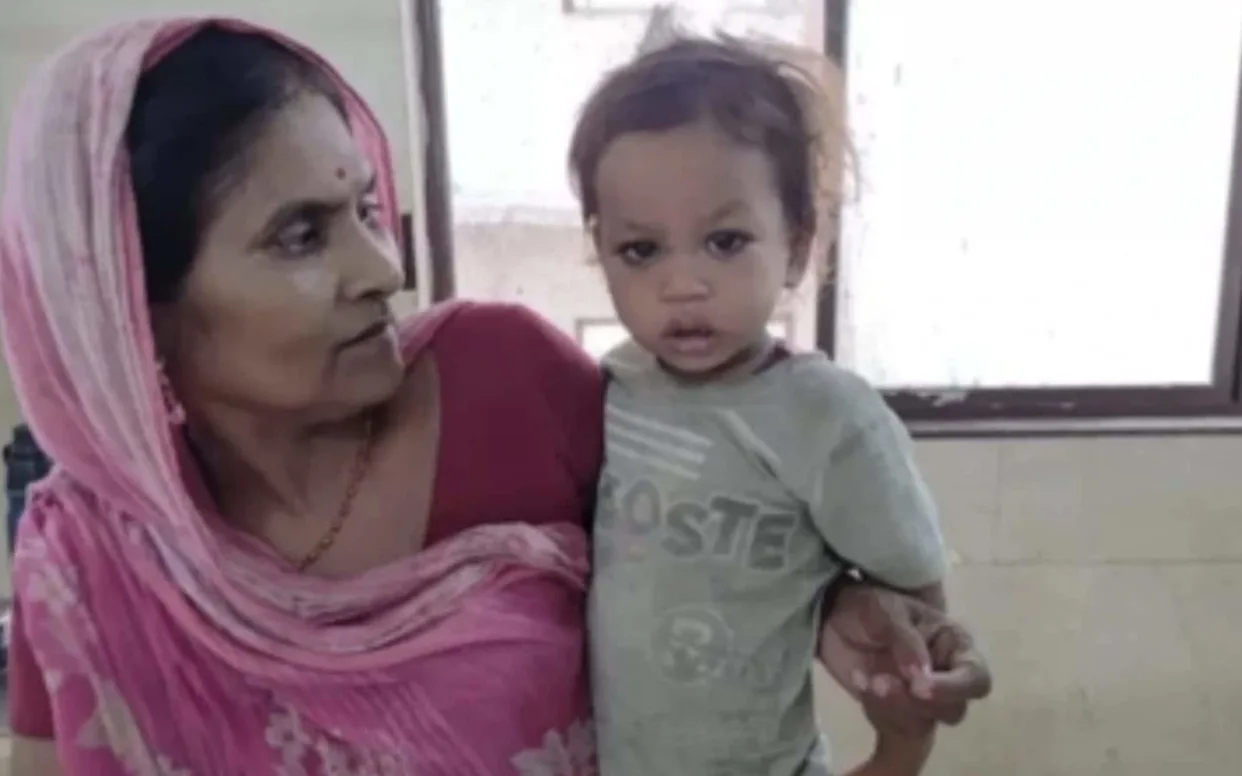 在印度比哈爾邦的 West Champaran 縣，最近發生了一樁讓當地人津津樂道的奇事。主角是名叫 Govinda Kumar 的男童，他的經歷簡直比電影劇情還離譜。（來源：印度時報）