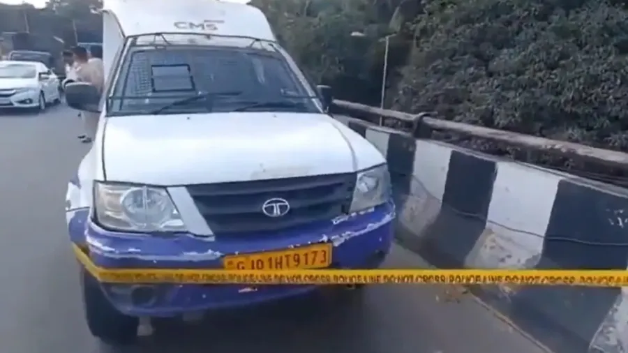 印度搶匪偽裝官員大鬧街頭！7.11億盧比光天化日被劫的封面圖片