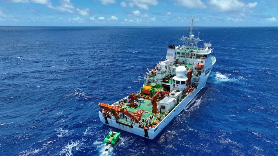 中美稀土戰由陸地鬥到海床的封面圖片