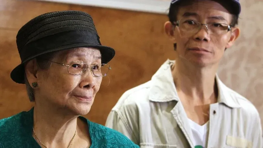 梅媽覃美金喪禮低調完成｜富山火葬場火化 梅啟明未獲通知未能出席的封面圖片