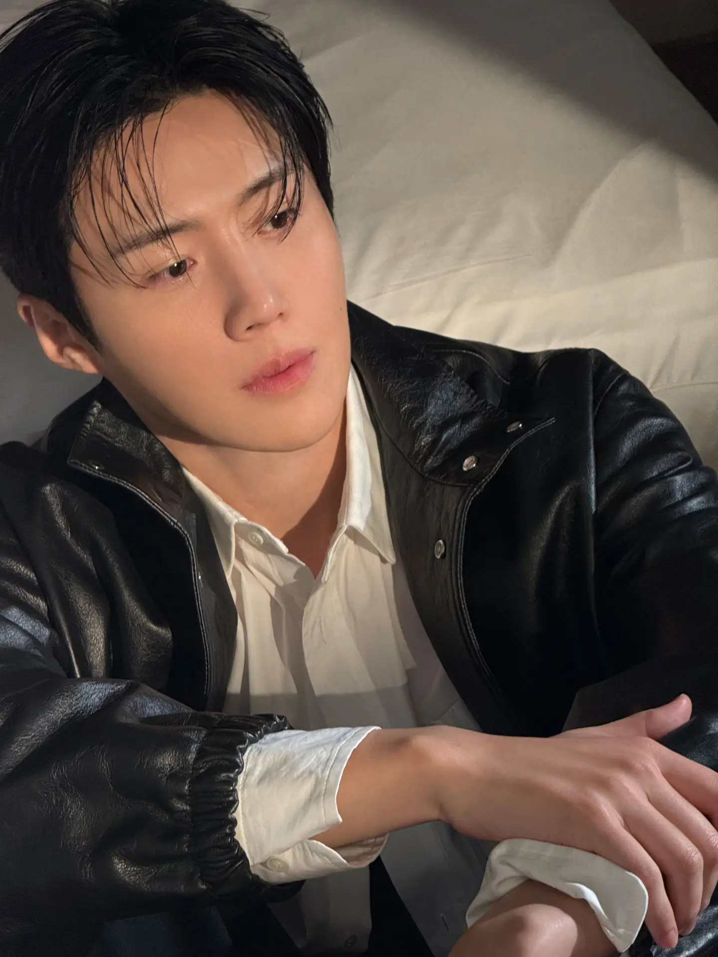 金宣虎透過經紀公司表示，對於自身在未充分理解公司營運及稅務相關規定的情況下，設立並維持該公司長達一年多的行為，深感懊悔與自責，向所有因該事件感到混亂與憂慮的公眾真誠致歉。(圖：KIMSEONHO_offcl@X)