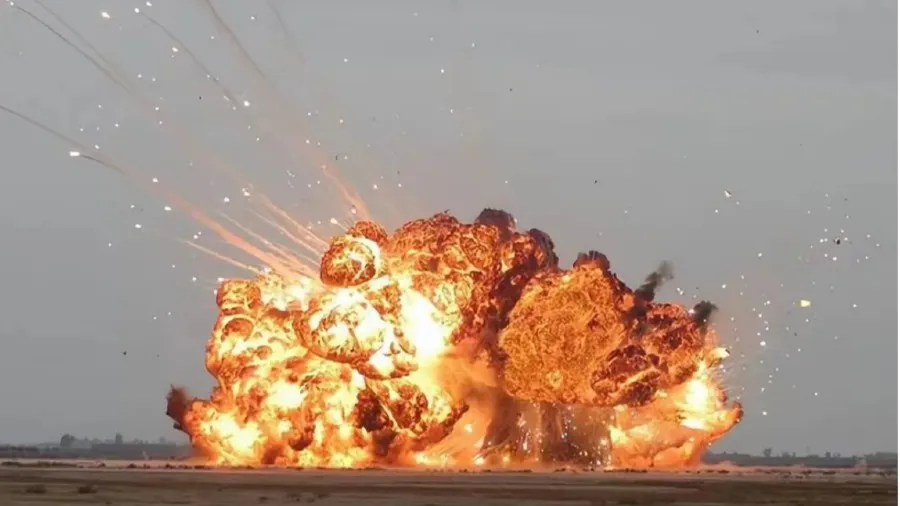 中國量產最強炸藥CL-20 美國慌了的封面圖片