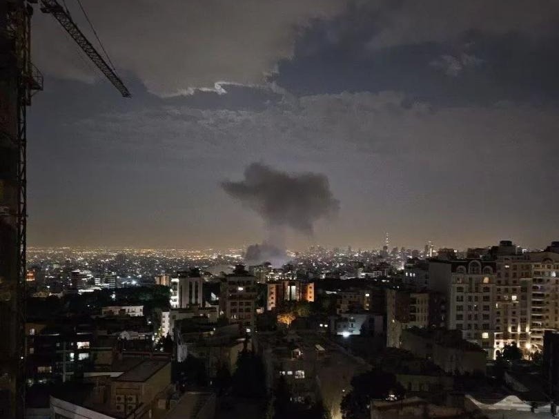 12日凌晨，伊朗德黑蘭傳出爆炸聲（伊朗塔斯尼姆通訊社）