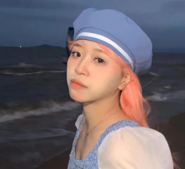 「紅綠燈的黃」  （來源：網絡）