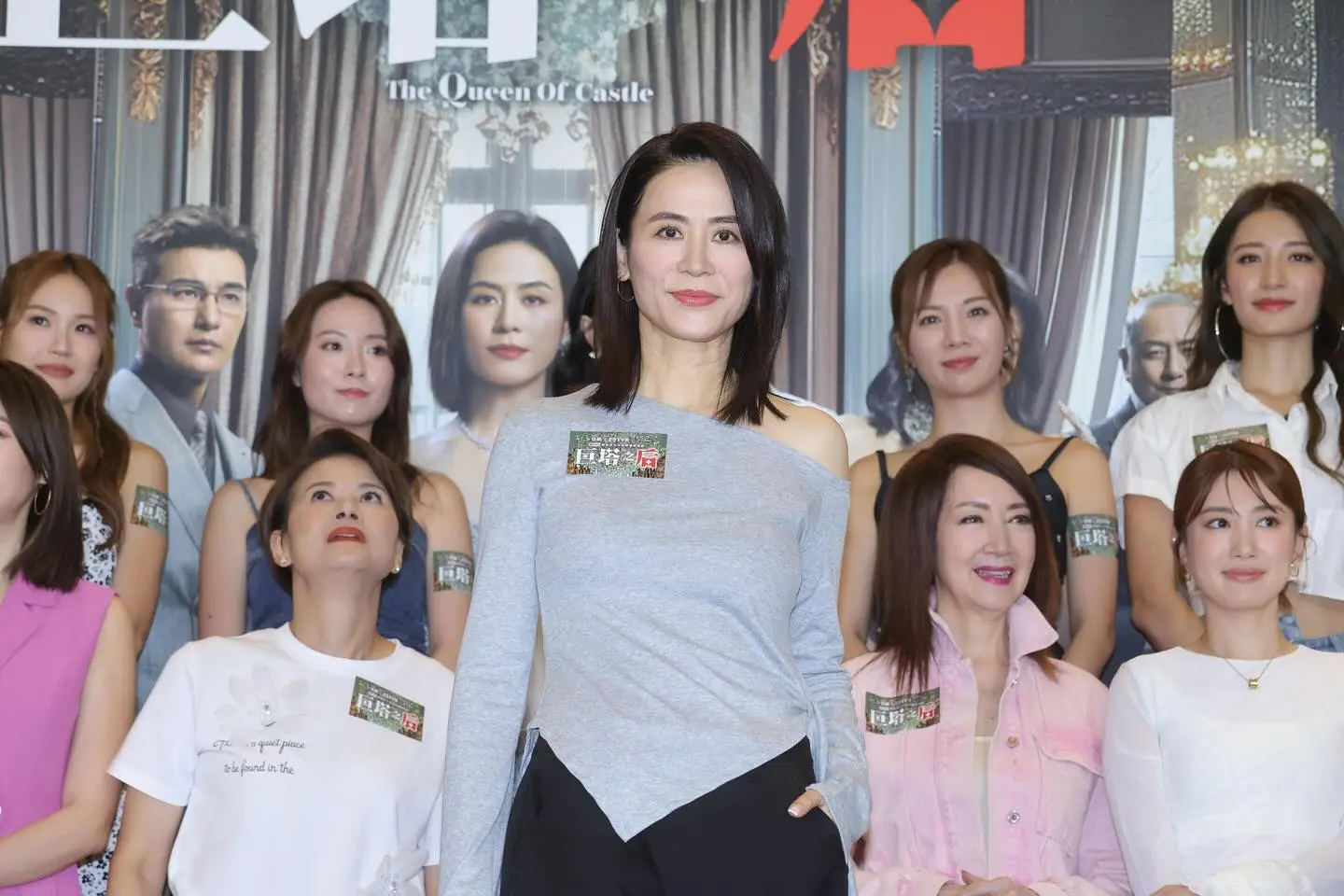 宣萱愛狗的形象也深入人心，她曾以英語鼓勵大家以領養代替購買，宣傳領養寵物，展現了她的愛心與社會責任感。(圖：Jessica 宣萱@FB)