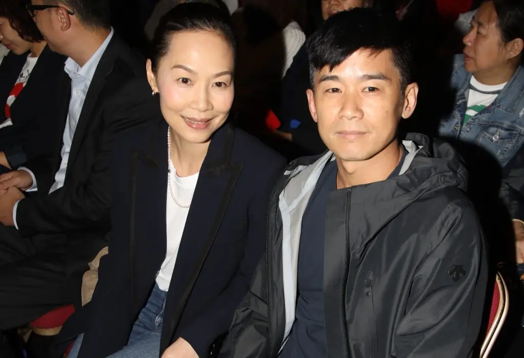 樂壇天后彭羚(Cass)近年來鮮少公開露面,自從與林海峰結婚後,便專注於家庭生活,更在誕下兩個女兒林泳及林清後,完全退出幕前。(圖:網絡翻攝)