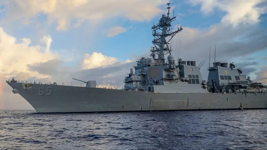 美軍驅逐艦「班福特號」南海失電漂流4天 官兵缺飲水廁所空調 蘭德專家：事件極不尋常的封面圖片
