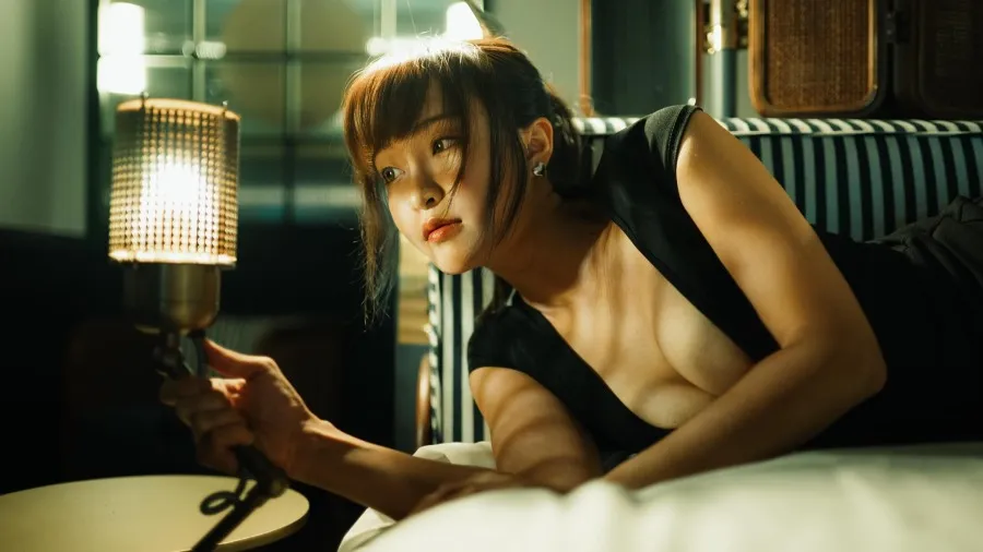 大胃王KOL雪兒日本睇煙花失儀 打燈打卡阻觀眾遭批影衰港人的封面圖片