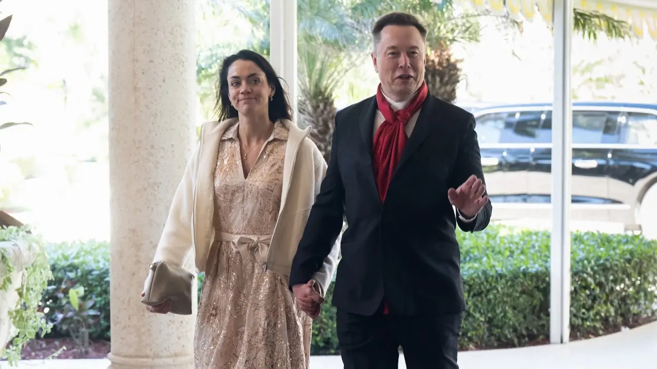 馬斯克（Elon Musk）和齊利斯（Shivon Zilis）（來源： Inside Edition@YouTube）