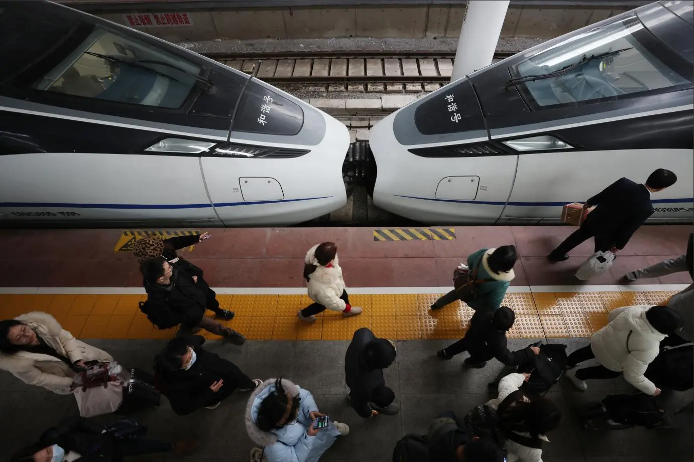 2025年完成跨區域人員流動量668.6億人次。(資料圖片)