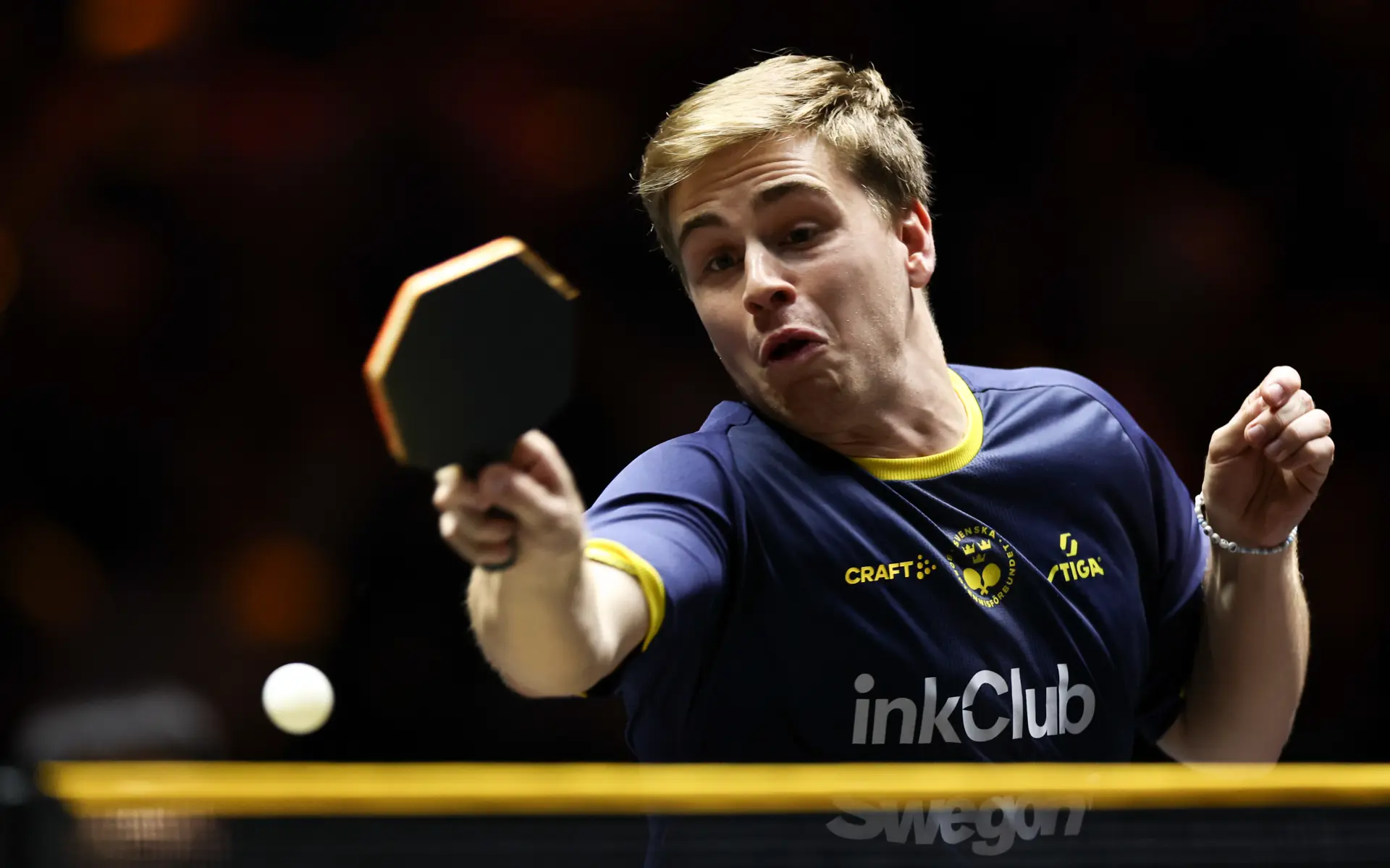 莫雷加德對王楚欽的退賽表示失望與同情。他形容王楚欽是「偉大球員」，肯定對方想上場爭取四連霸，卻因傷無法參賽。「為他感到傷心，真是非常不幸」，莫雷加德說道。(圖：新華社)