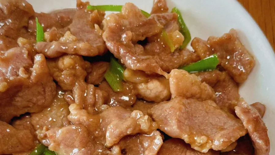 炒肉總是柴到塞牙？不用澱粉蛋黃，三字訣就能逆轉！的封面圖片