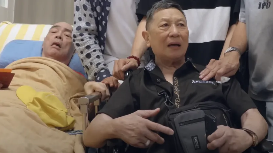 羅浩楷輪椅探老友｜張偉文皮包骨雞爪手 秦煌雙腳發黑 哽咽問社會為何冇回饋的封面圖片