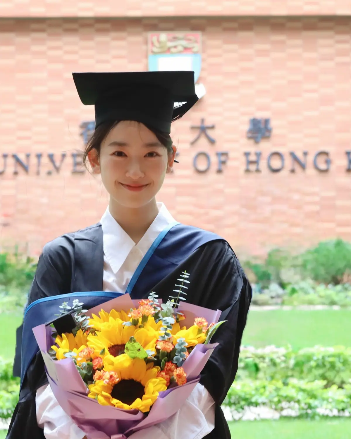 林愷鈴感性分享兩年修讀碩士課程的心得，坦言選擇英國文學與語言學起初純粹出於「我喜歡」，同時認為作為演員和歌手，深入理解文本亦是一種自我修練。(圖：kaening@IG)