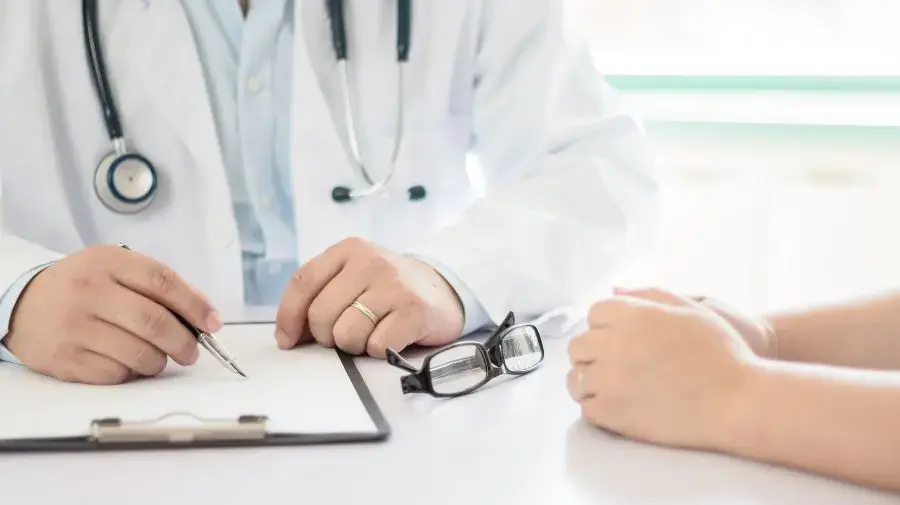 事前應充分咨詢醫師的意見，以安全為首要目標，擬定客製化的運動計劃。