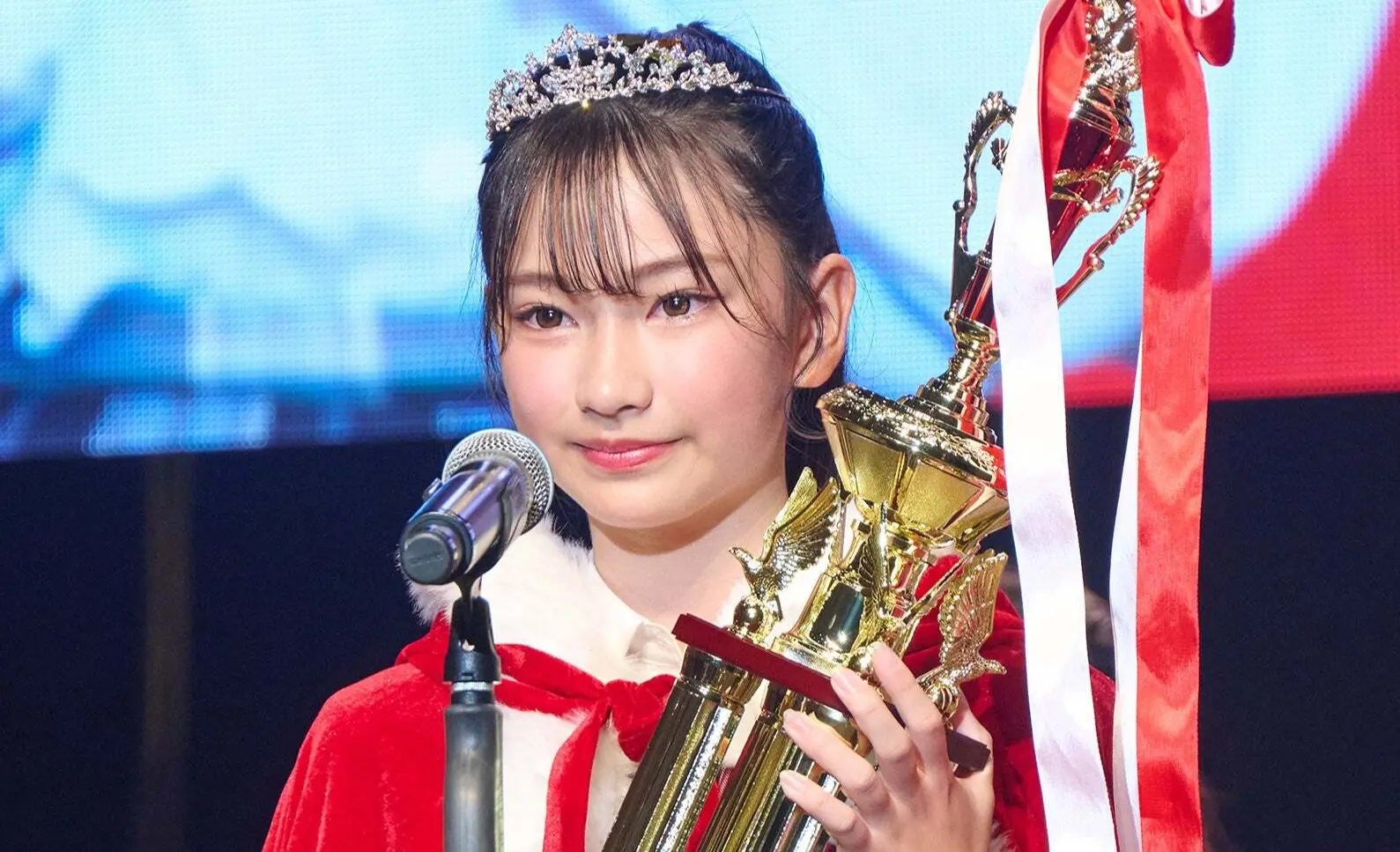 來自鹿兒島縣、年僅13歲的國一少女穗野（ほの），從超過3萬5000名參賽者中一路突圍，最終憑藉高人氣與評審團的一致肯定摘下冠軍，成為2025年度「日本最可愛國中生」。(圖：網絡截圖)