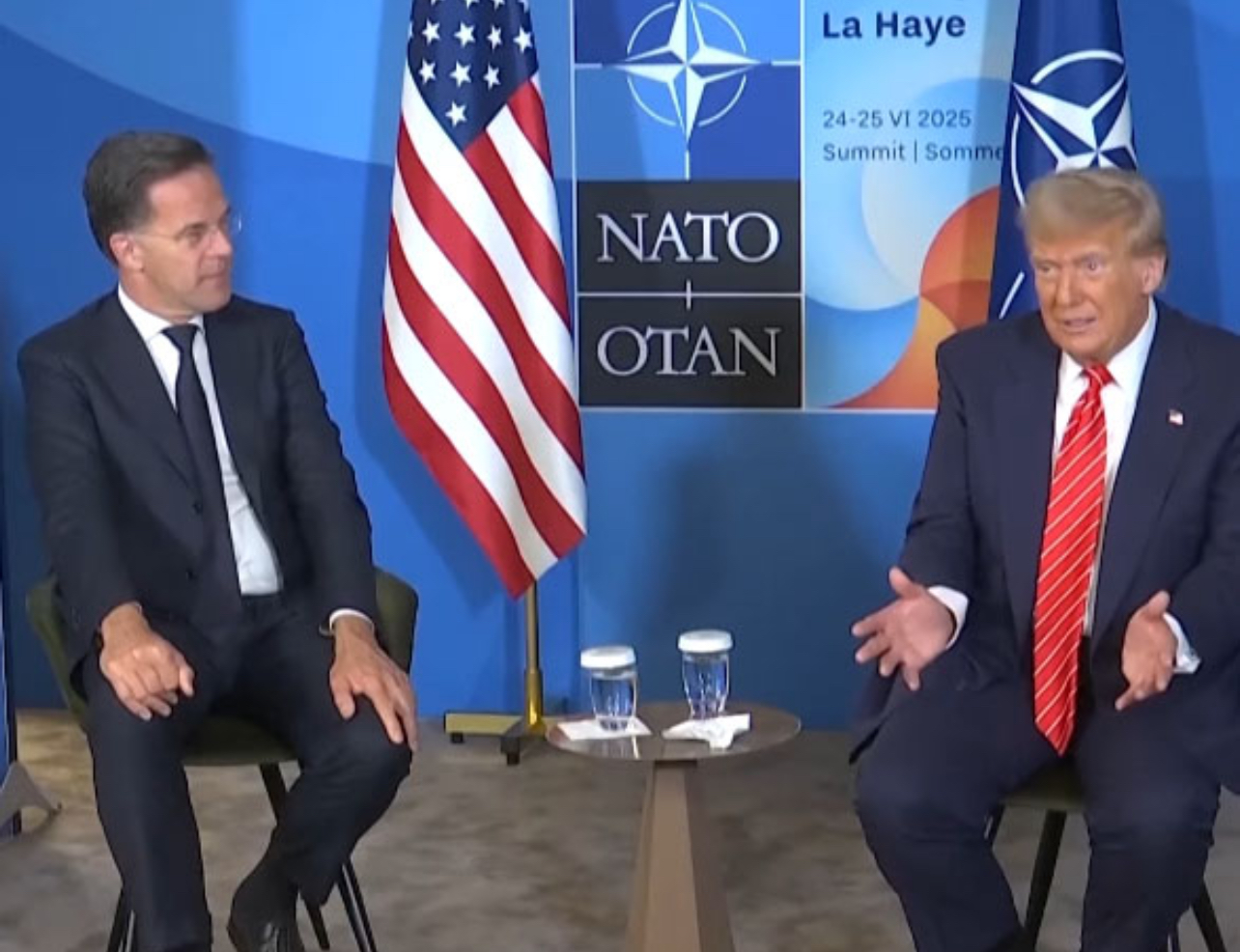 呂特（左）與特朗普。（電視截圖）